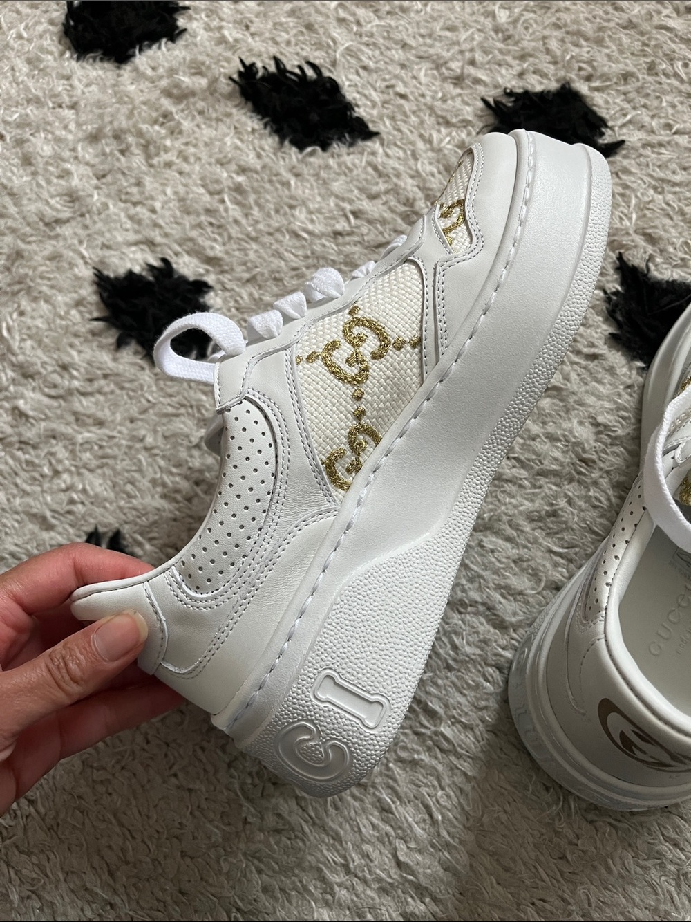 Gucci White Sneakers with Gold GG Embroidery size 6 new - Picture 11 of 14